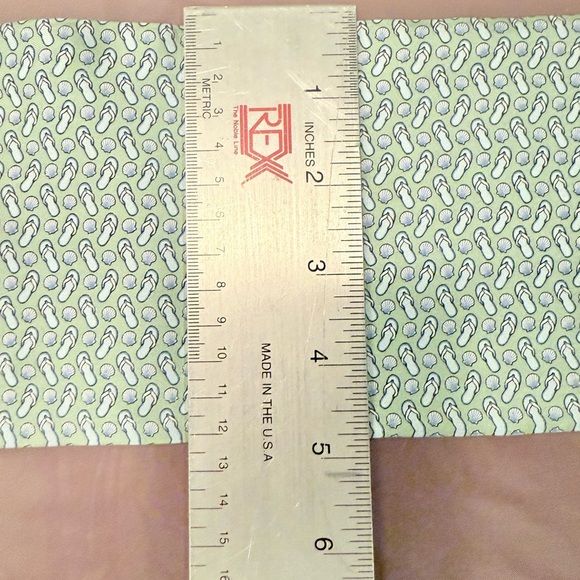 NWOT Vineyard Vines Green Blue Flip Flop Print Silk Scarf MSRP $148 - Picture 5 of 7